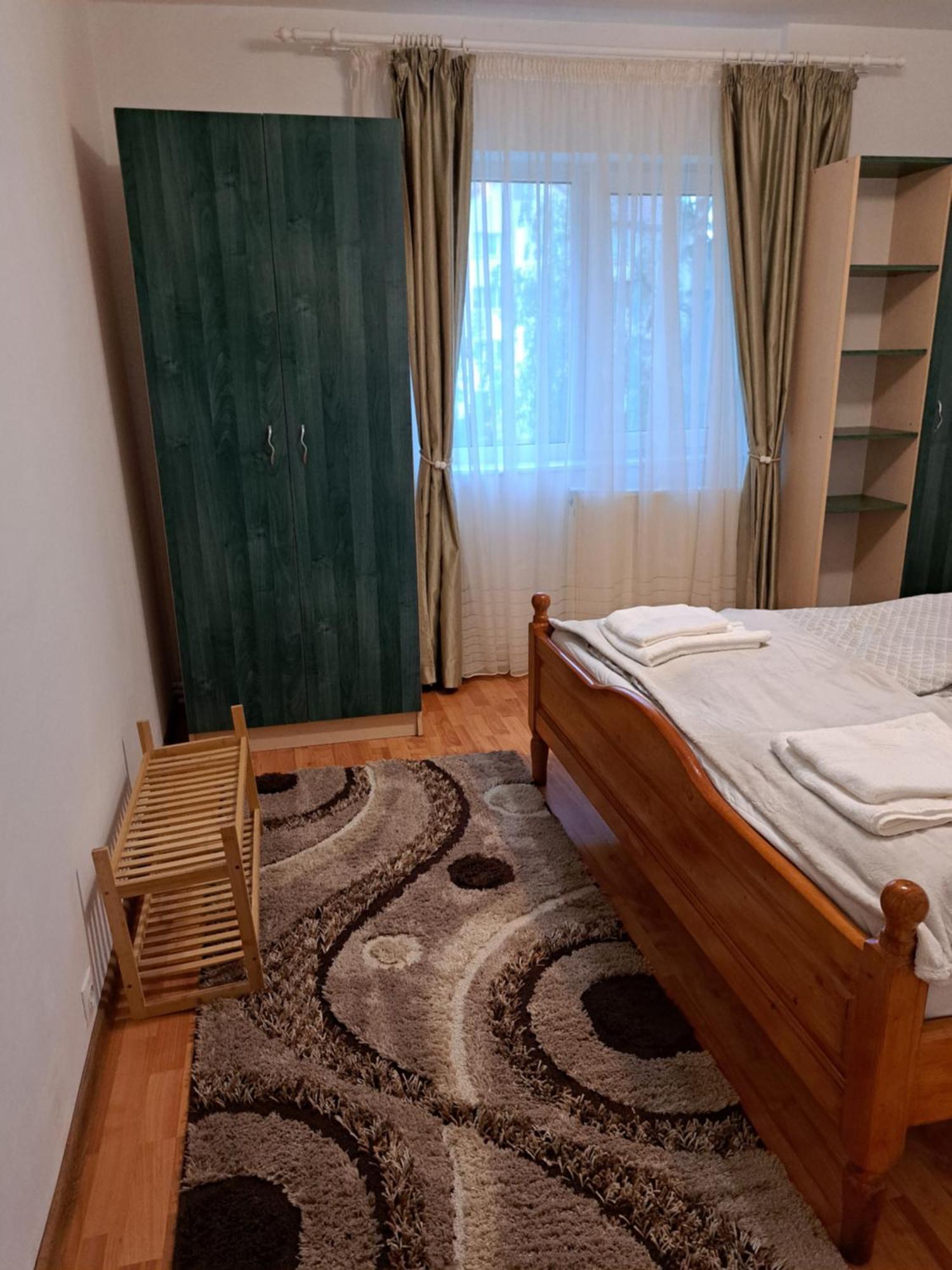 Deny Apartman Сфынту-Георге Экстерьер фото